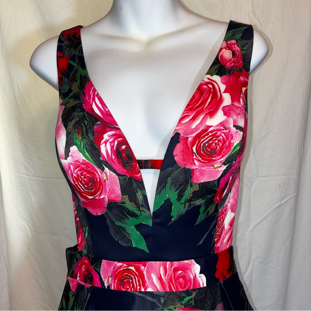 🔥🔥 David's Bridal Navy Floral Dress with Petricoat - Picture 4 of 16
